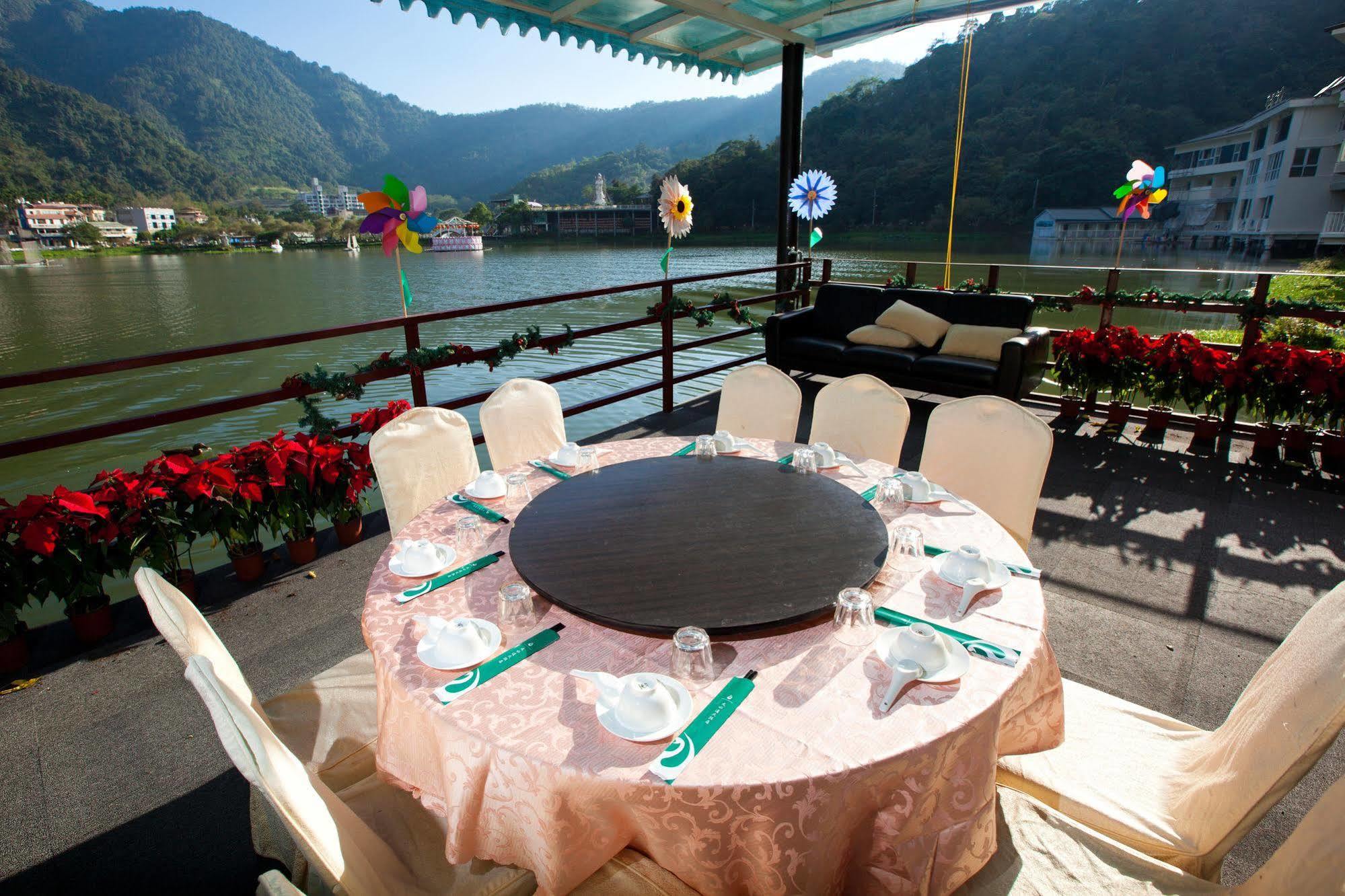 Lakeside Resort Nantou Exterior foto