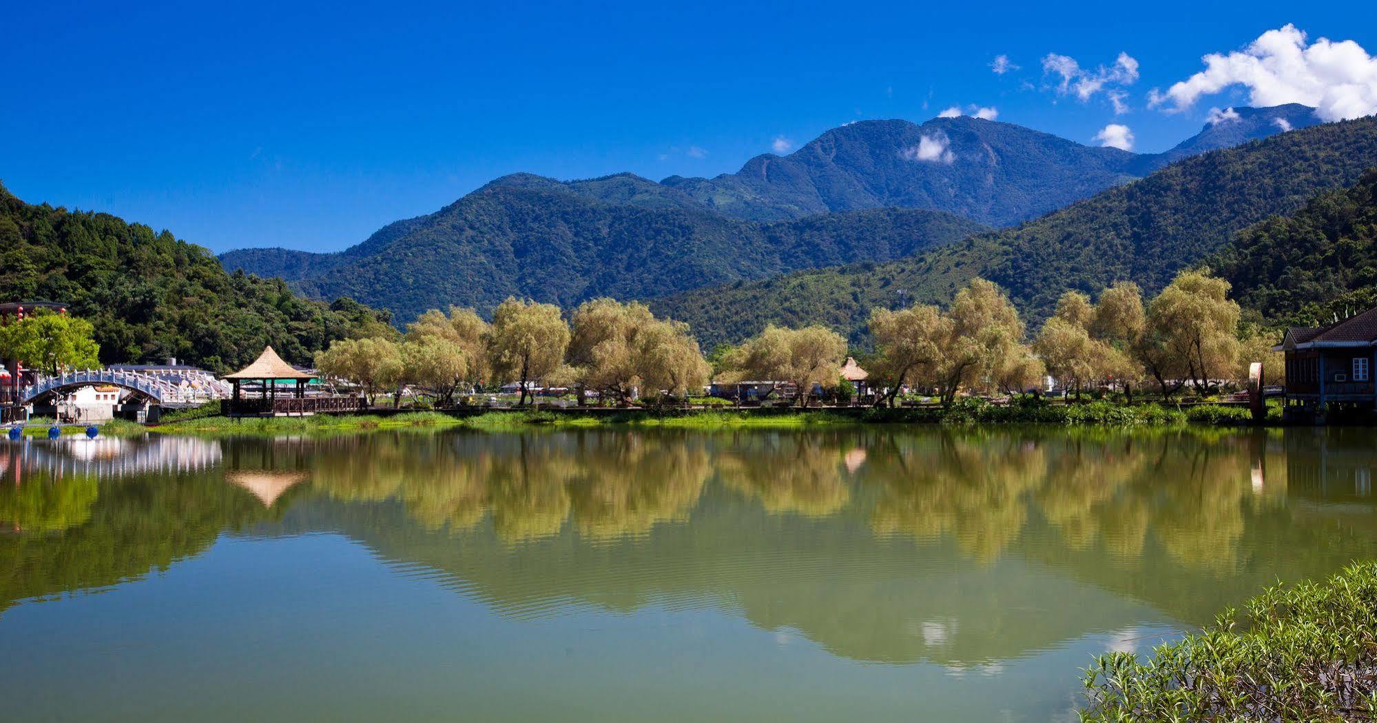 Lakeside Resort Nantou Exterior foto